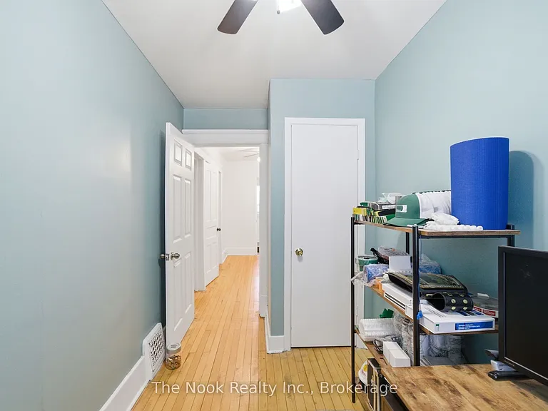 480 George St S — Photo 23