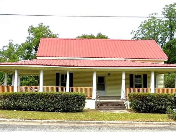 214 S Gordon Ave, Adel, GA 31620