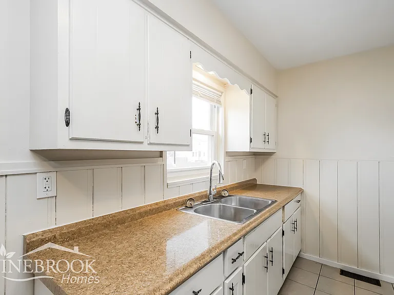 3998 Hamblen Dr — Photo 5