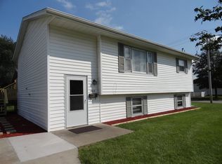 402 N I St, Oskaloosa, IA 52577