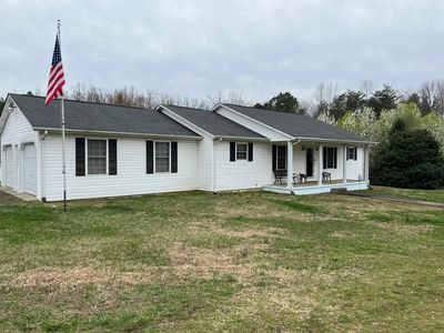 165 Mountain Ln, Keeling, VA, 24566