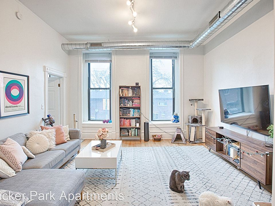 1st image of 1026 N Milwaukee Ave APT 2F