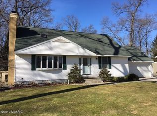 1111 Cheboygan Dr, Muskegon, MI 49445