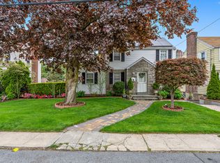 55 Helena Ave, Yonkers, NY 10710