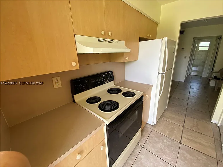 2400 NE 188th St #2404 — Photo 7