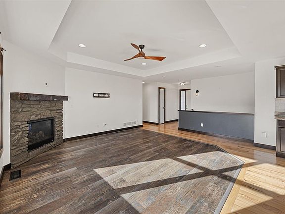 5th image of 369 Bent Creek Dr