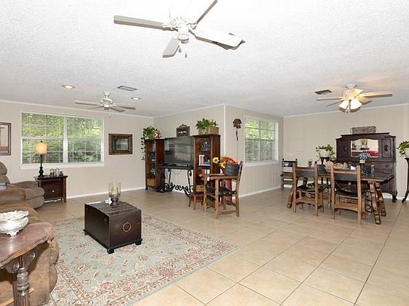 3rd image of 3103 Ivel Dr