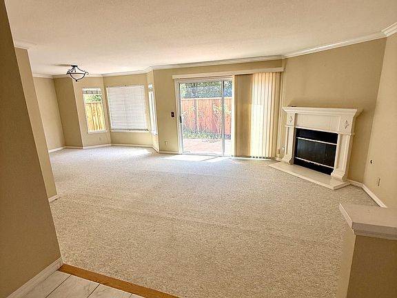 4th image of 365 Bellflower Dr