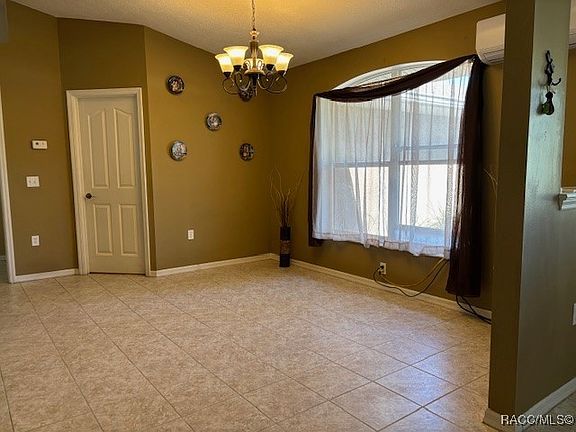 4th image of 3316 W Babcock Pl