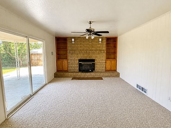 5th image of 1144 E Los Altos Ave