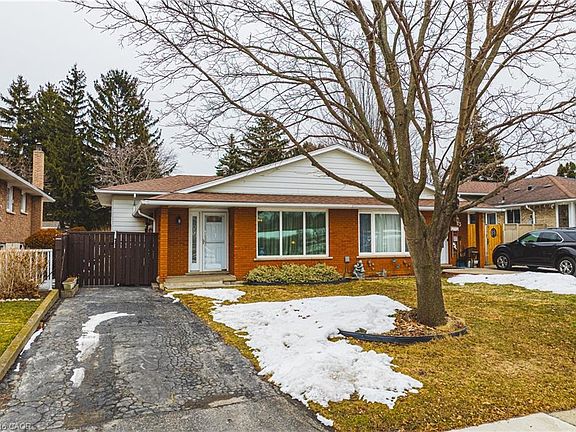 2nd image of 21 Lynwood Rd