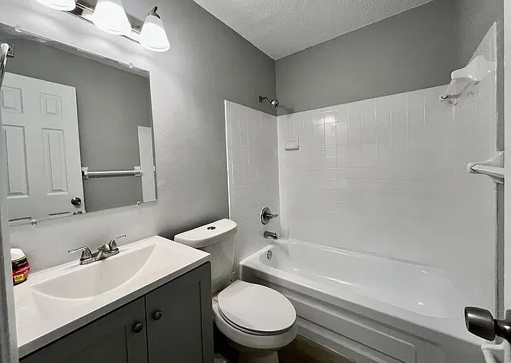Temple Terrace Townhomes — Photo 2