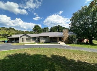 304 Wells Rd, Crossville, TN 38555