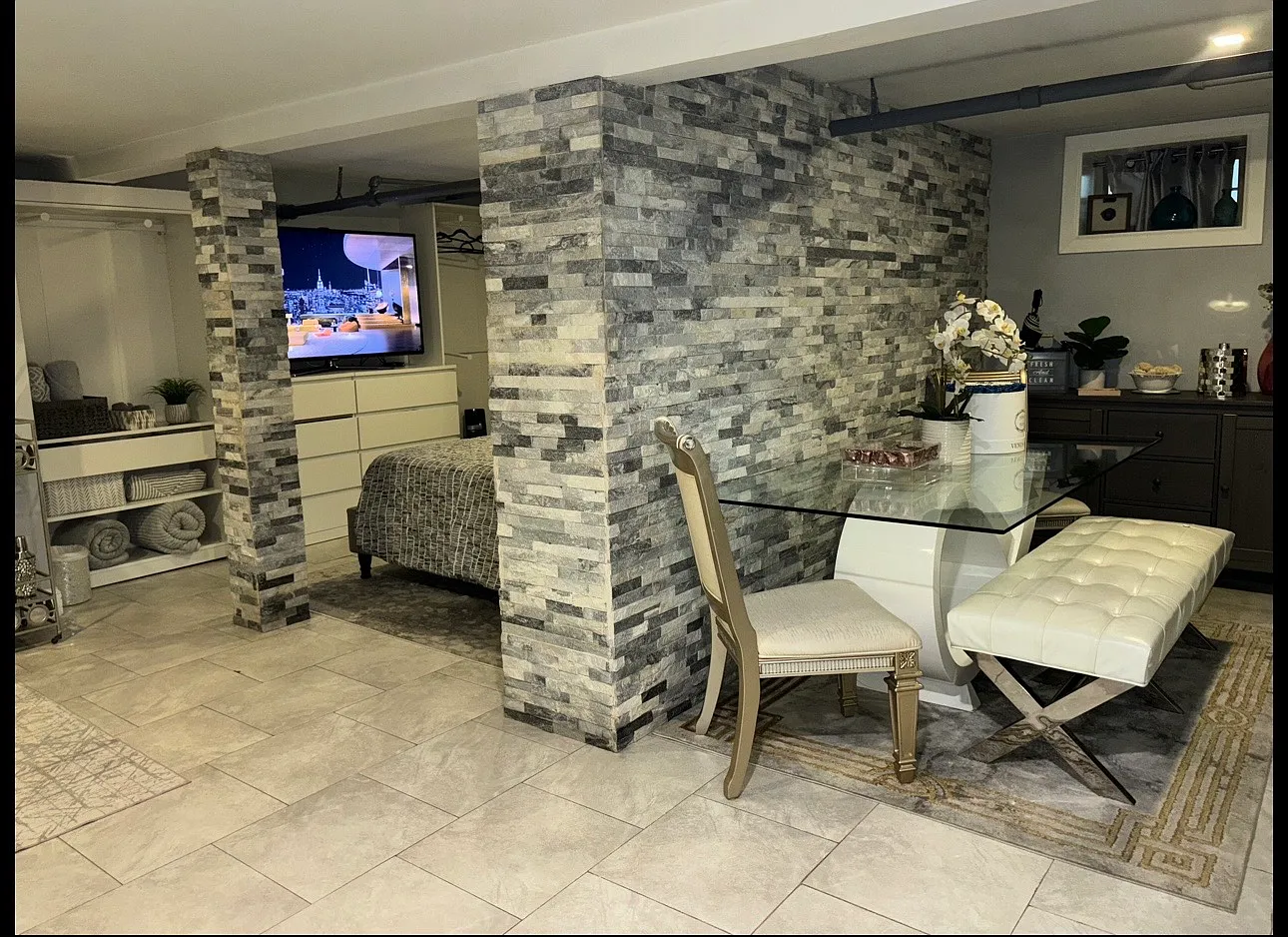 Studio, 750 sqft, $2,225 — Photo 2