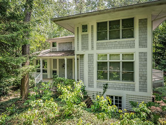 2nd image of 13130 Eryanen Way