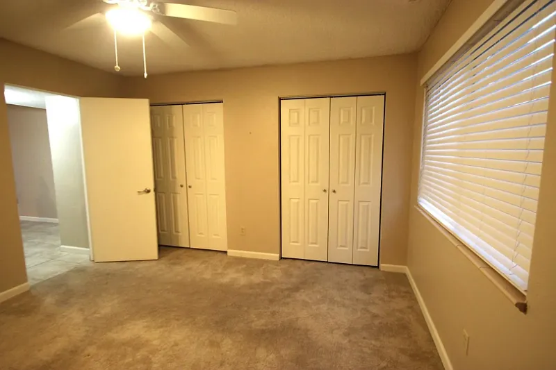 1708 Sawyer Way — Photo 3