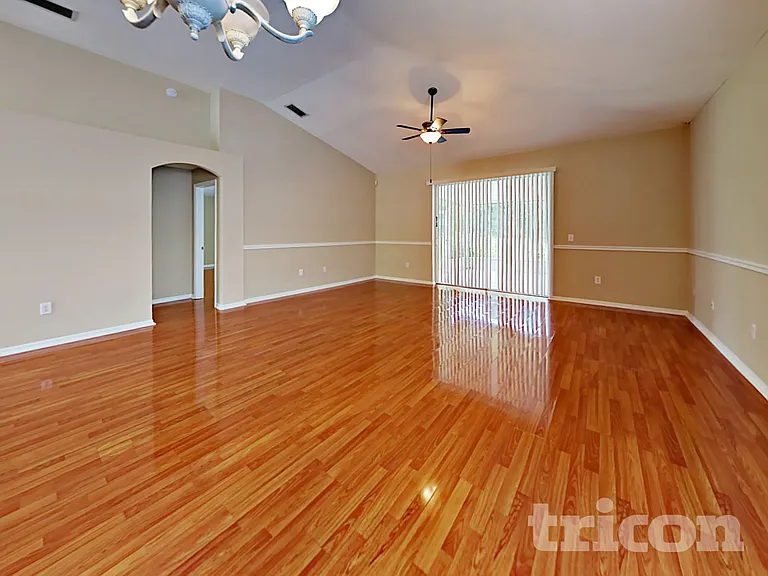 1219 Horsemint Ln — Photo 3