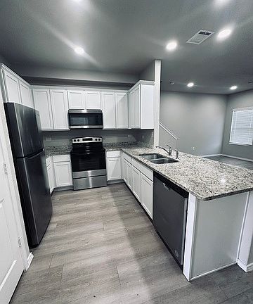 3rd image of 7356 Misty Ridge Dr #8