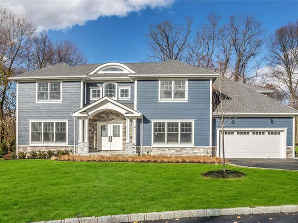 18 Gatehouse Court, East Hills, NY 11576