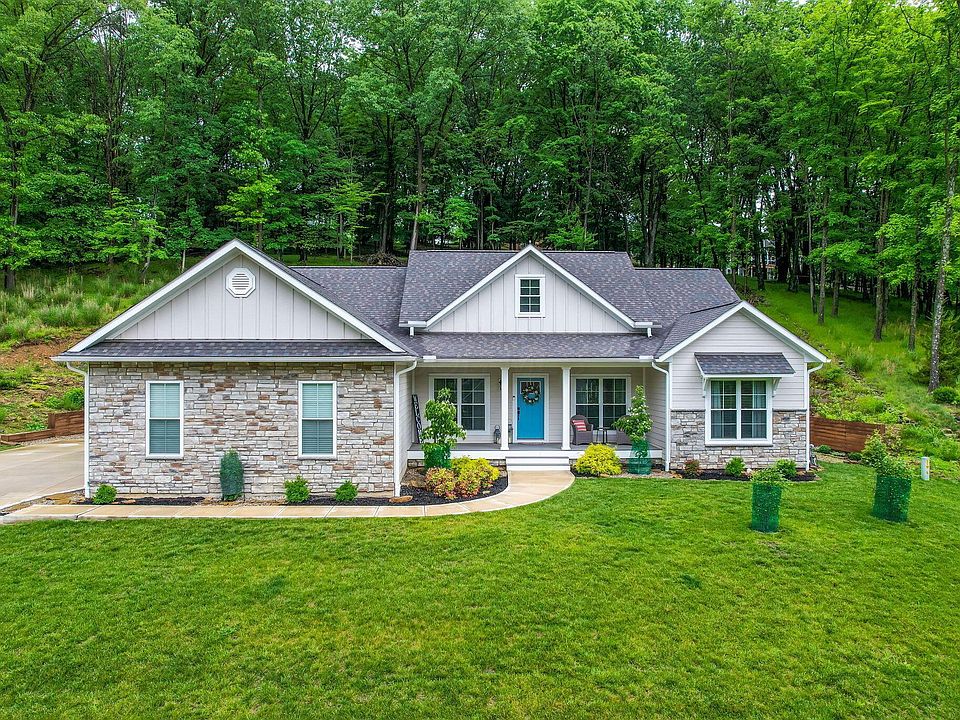 1st image of 866 Howell Dr