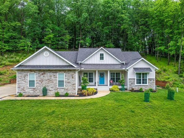 866 Howell Dr, Newark, OH 43055