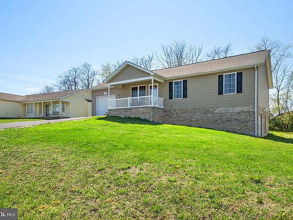 3rd image of 295 Tanager Ln