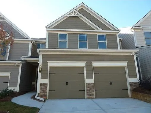 3 bed, 2.5 bath, 1900 sqft, $2,050 — Photo 1