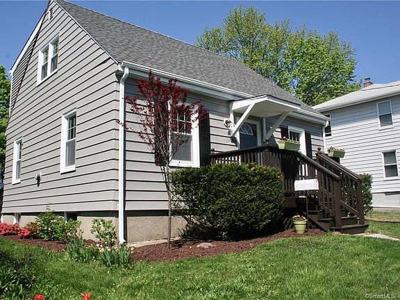 2nd image of 40 Hazelwood Ave