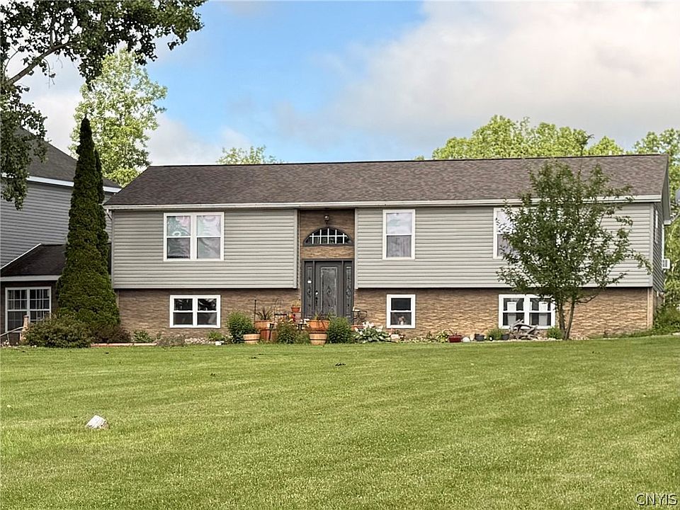 1st image of 28165 Rogers Rd
