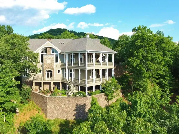 1169 Little Round Top Way, Townsend, TN 37882