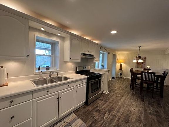 2nd image of 7914 Main Falls Cir