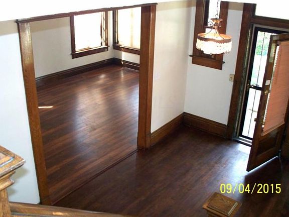 2nd image of 1537 Hawthorne Ave