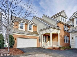 6910 Inlet Cove Dr, Fort Belvoir, VA 22060
