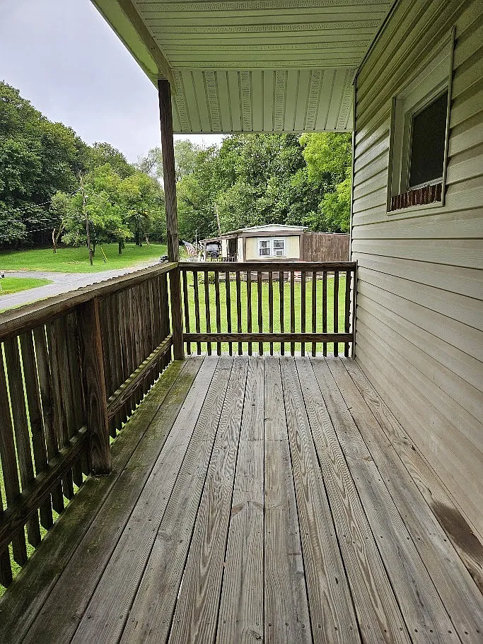 147-149-153 Capperella Drive - 147 — Photo 4