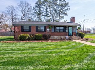 627 Tina Dr, Shelby, NC 28152