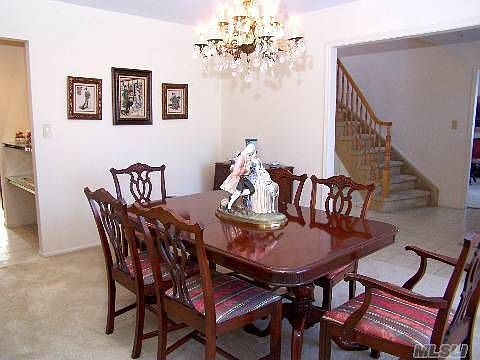 3rd image of 30 Oakdale Ave