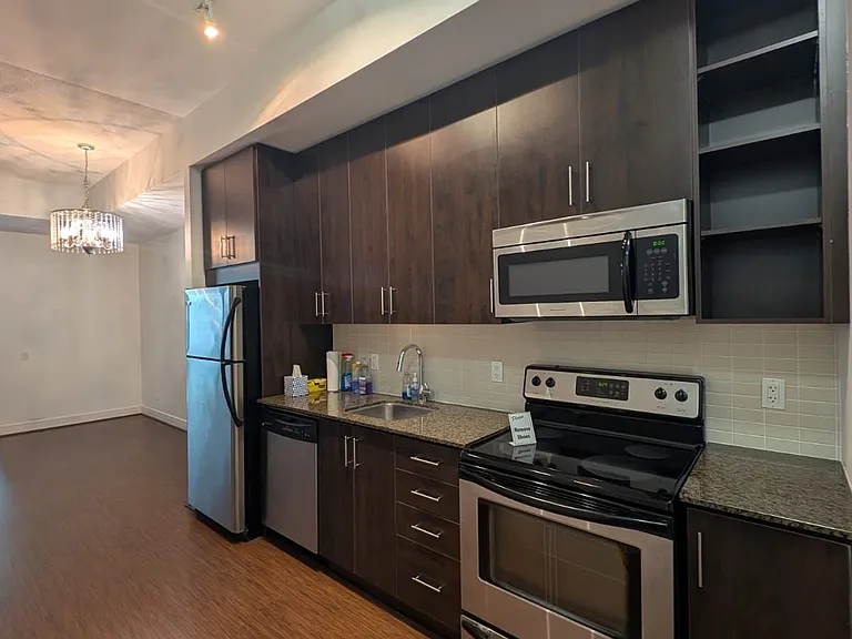112 George St S #502 — Photo 6