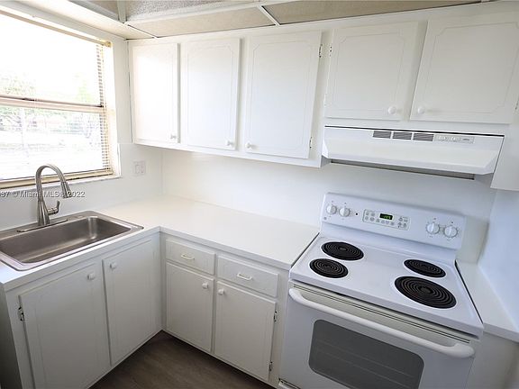 4th image of 8951 Sunrise Lakes Blvd APT 208