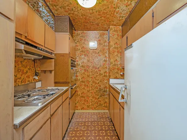 92-31 57th Avenue image 13 of 20