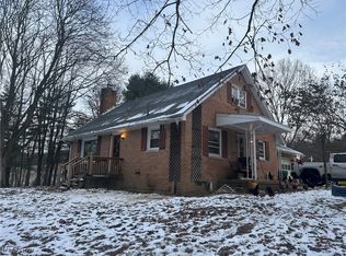 4784 Waynesburg Dr SE, Canton, OH 44707