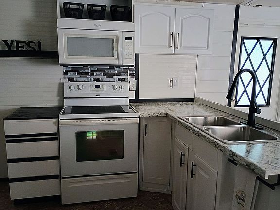 5th image of 8880 SW 27th Ave Lot A110