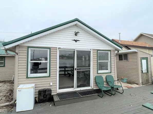 3022 Luella Ln, Springport, MI 49284