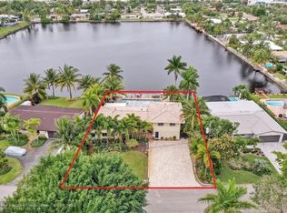 4821 NE 15th Ter, Oakland Park, FL 33334