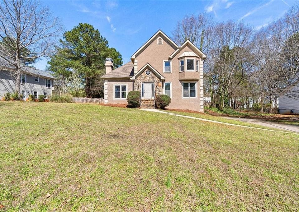 1st image of 362 Golfcrest Dr SE