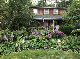216 Highgate Ln, Cherry Hill, NJ 08003