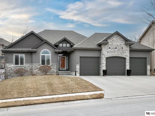 17209 Y St, Omaha, NE 68135