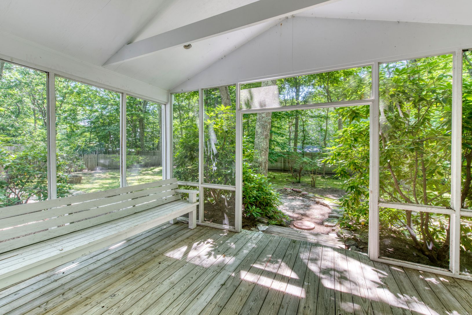  Cottage Screened In Porch