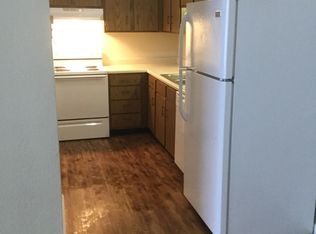 176 Church St APT 12, Hollister, MO 65672