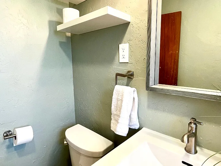 6712 N Ross Ave — Photo 2
