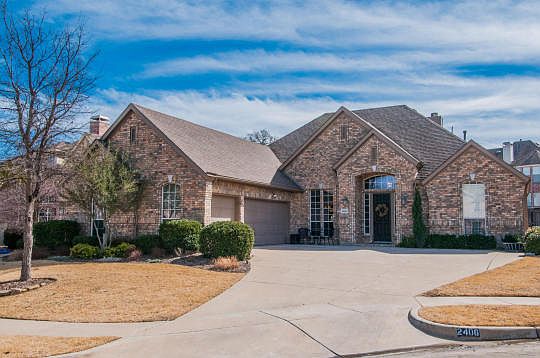 4th image of 2406 Creekwood Ct